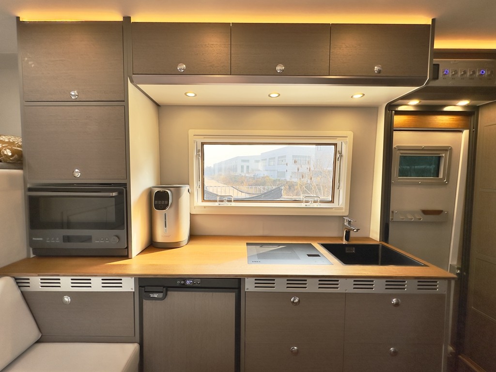 1766645727547975.jpg 05.jpg